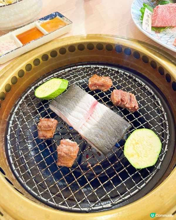 之前食過616牛肉火鍋，隔離其實就係燒肉店，午市套餐有三個選...