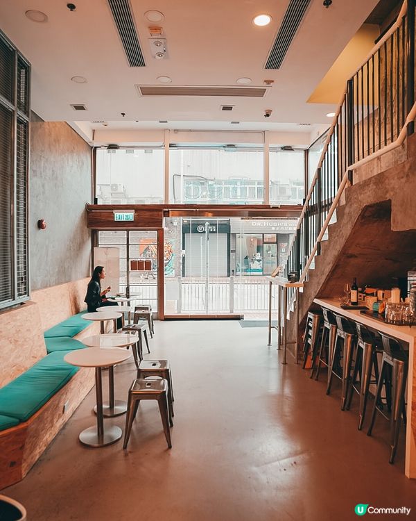 天后兩層高落地大玻璃Cafe 