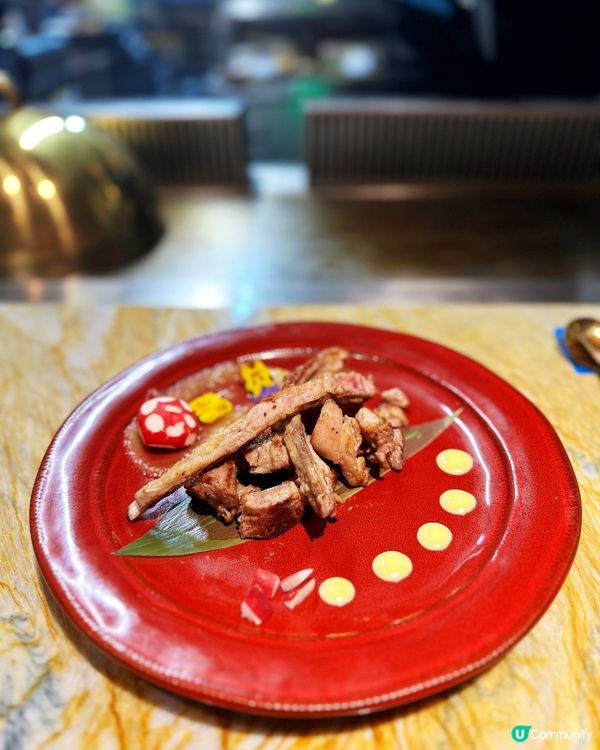 呢間真係算隱世鐵板燒，皆因係餐廳出面完全唔覺呢間係鐵板燒餐廳...