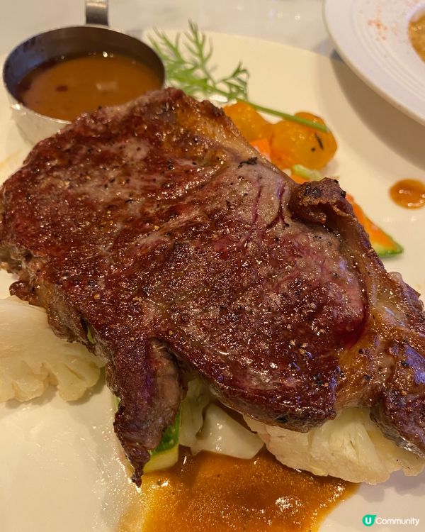 手掌大、成寸厚、medium 、肉嫩有口感、濃香牛味、熟到剛...