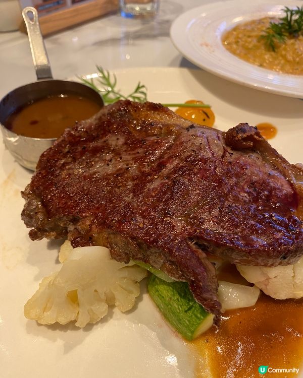 手掌大、成寸厚、medium 、肉嫩有口感、濃香牛味、熟到剛...