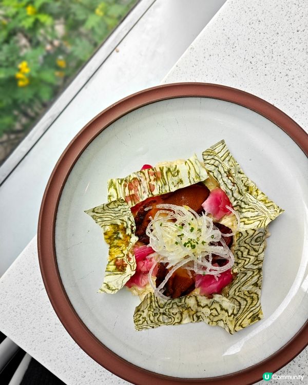 藏在尖沙咀K11購物藝術館裡的一間西餐廳💗這裏把美食融入藝術...