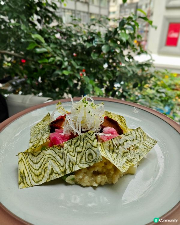 藏在尖沙咀K11購物藝術館裡的一間西餐廳💗這裏把美食融入藝術...