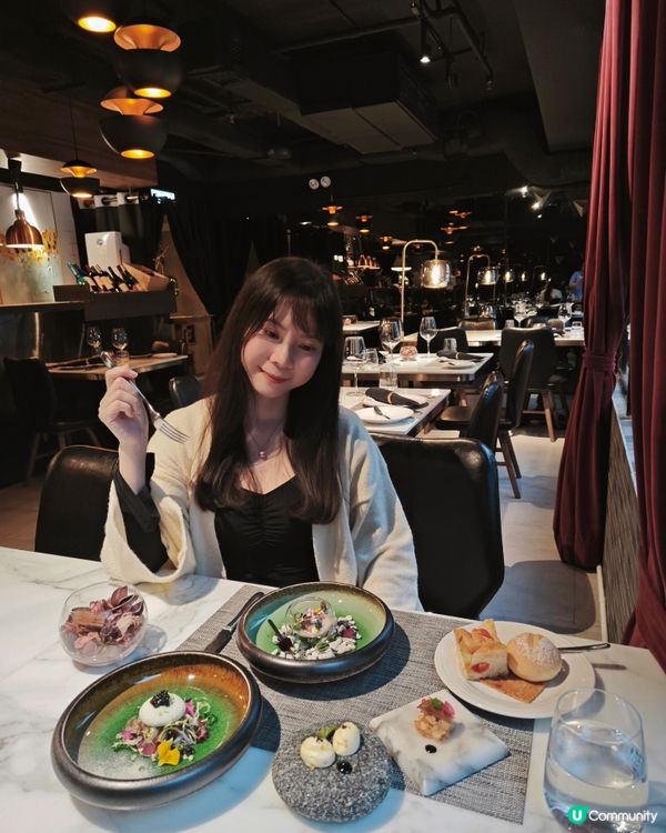 去咗尖沙咀呢間西餐廳Fine Dining 一下💗依到無論環...