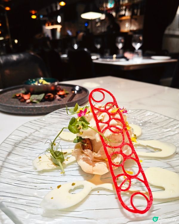 去咗尖沙咀呢間西餐廳Fine Dining 一下💗依到無論環...