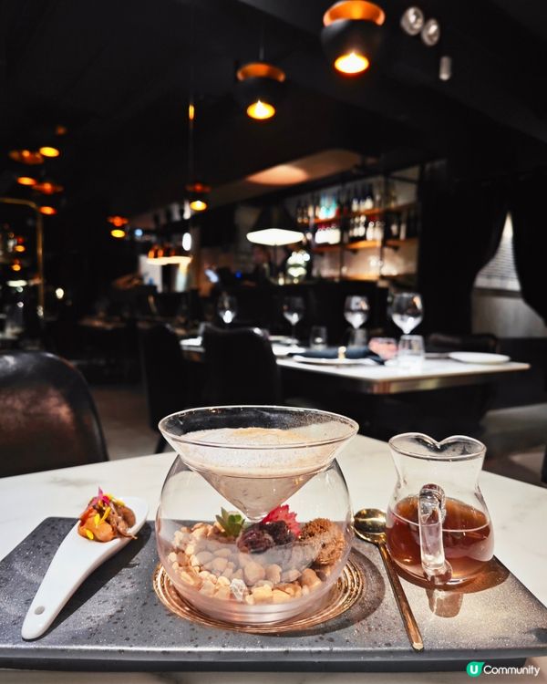 去咗尖沙咀呢間西餐廳Fine Dining 一下💗依到無論環...