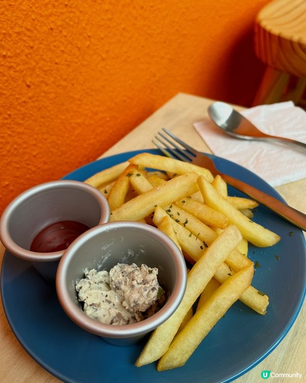 荃灣橙白petfriendly cafe🧡🤍