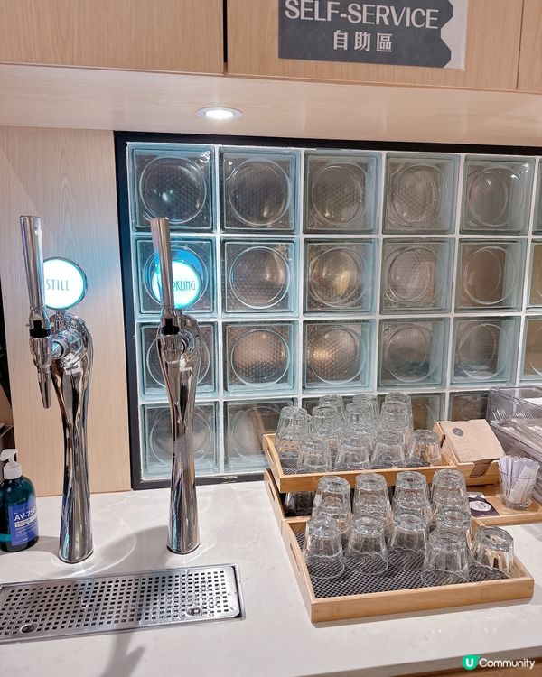 簡約木係觀塘cafe 