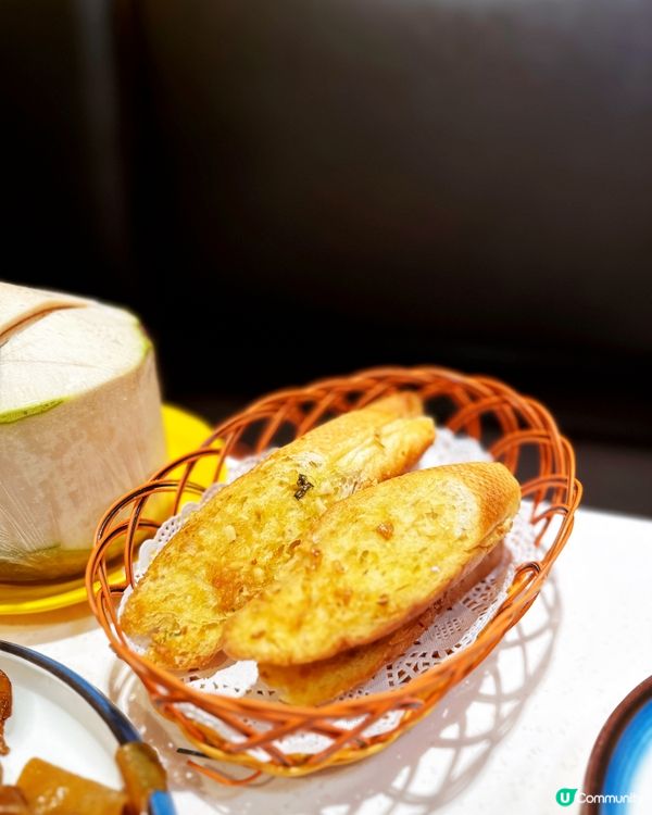 小曼谷泰菜係銅鑼灣食過好幾次，今次同個泰菜lover嘅朋友去...