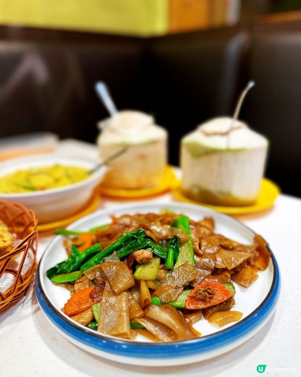 小曼谷泰菜係銅鑼灣食過好幾次，今次同個泰菜lover嘅朋友去...