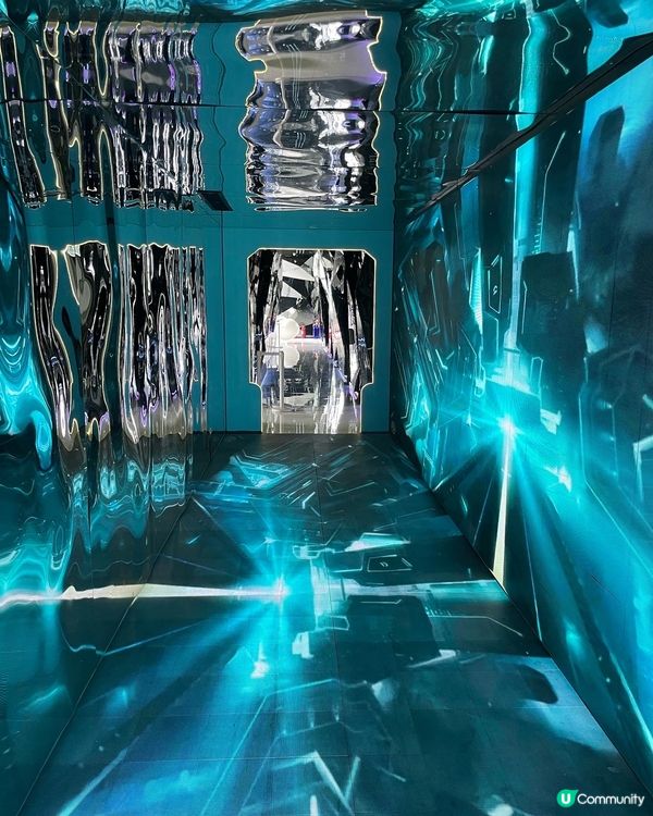 Set lunch包括有前菜，可選擇餐湯或沙律，以主菜也有多...