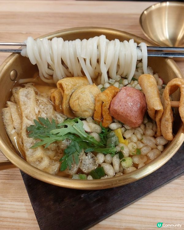 嚟尖沙咀做完特區護照，喺附近見到一間粉紅色招牌嘅韓國菜就同朋...