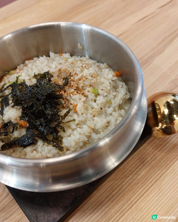 嚟尖沙咀做完特區護照，喺附近見到一間粉紅色招牌嘅韓國菜就同朋...