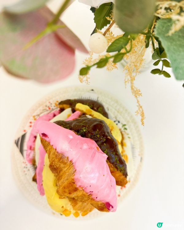 牛角包一向都好鐘意食🤤無諗過牛角包都可以變成蛋糕😍