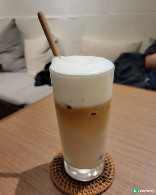 香蕉磅蛋糕超正，唔太甜，好食，咖啡味濃，不錯的咖啡店。