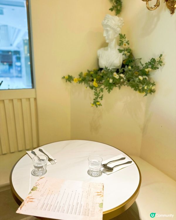 🪞女生必去打卡餐廳🍂