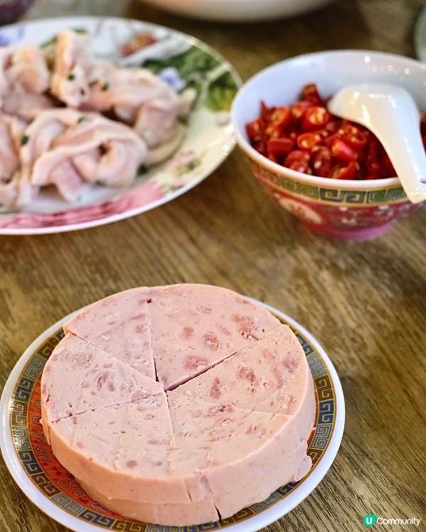 懷舊裝潢足料火鍋