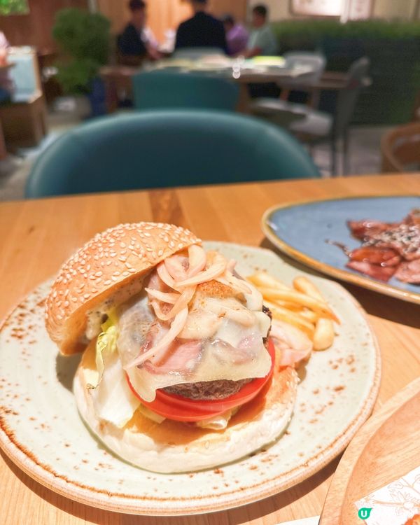 好開心放假食到好食嘅餐廳，Greenhouse好大好多座位，...