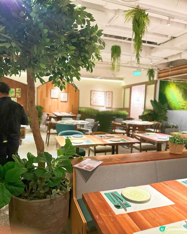 好開心放假食到好食嘅餐廳，Greenhouse好大好多座位，...