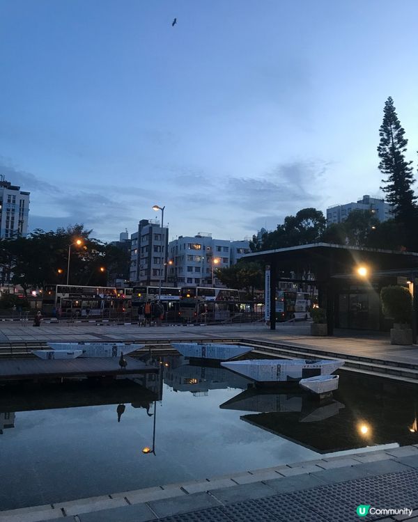 西貢碼頭的日與夜