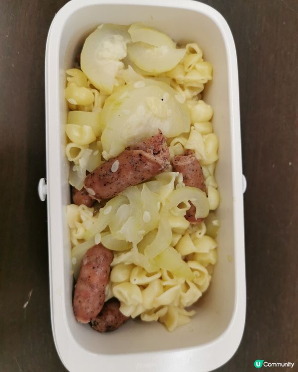 節瓜羅絲粉＋黑胡椒腸仔便當