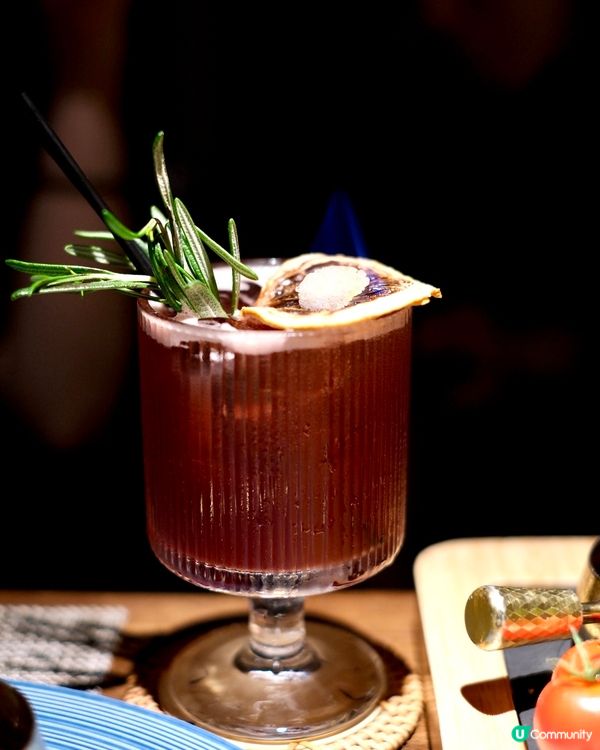 上環隱世高質西餐，融合現代與懷舊