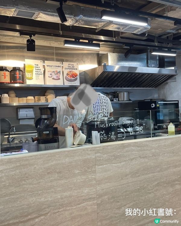 中環鬧市清新的一餐