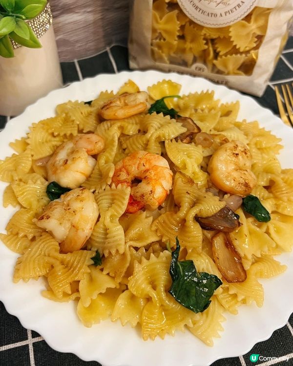 蒜香蝦仁蝴蝶粉🍝