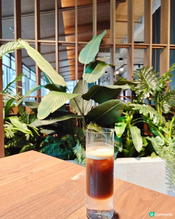 喺鰂魚涌太古坊有間超好坐嘅靚靚食堂KIN FOOD HALL...