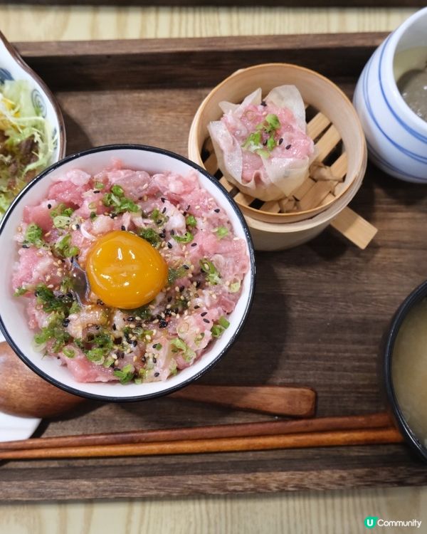 肉餅、燒賣！全部都係。。吞拿魚😍