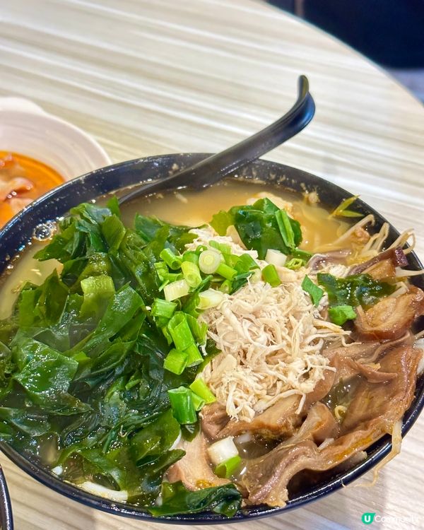 份量十足小鍋米線