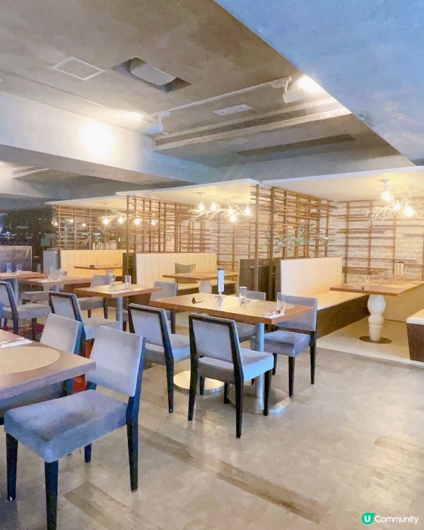 空間感非常大，食玩chill 集一身嘅新西餐廳
