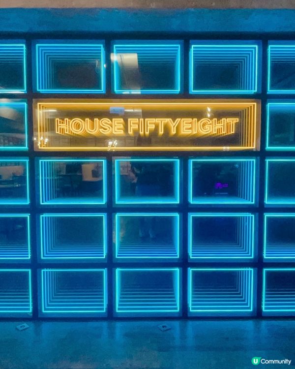 空間感非常大，食玩chill 集一身嘅新西餐廳