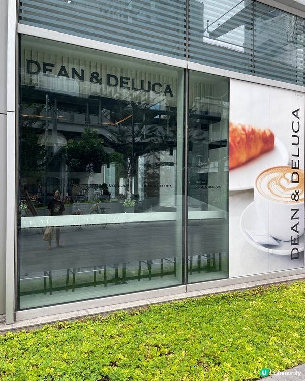 這間咖啡店從紐約引入，咖啡價錢跟星巴x 差不多，但特別之處，...