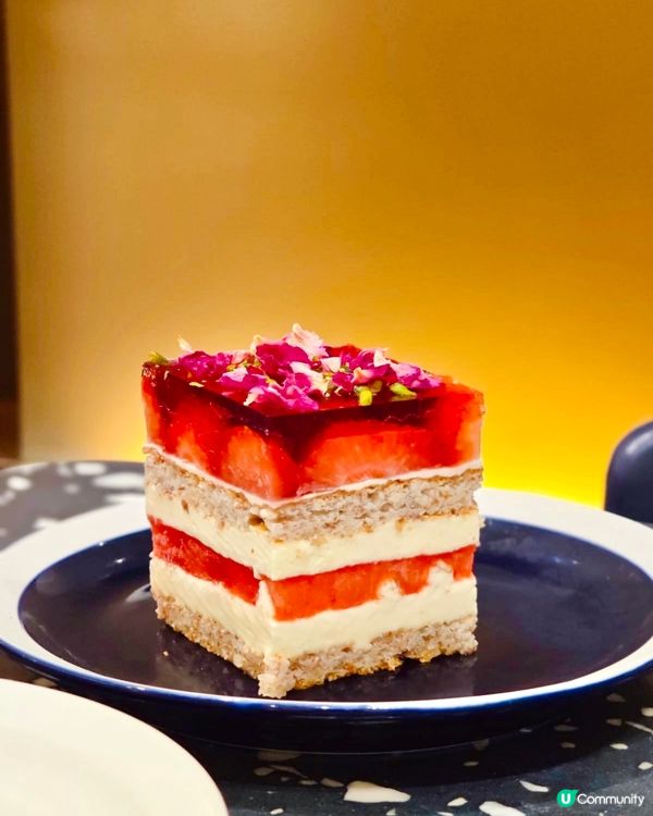 喜歡令人垂涎欲滴的靚靚蛋糕，吃了心情特別好🤤這次去了銅鑼灣希...