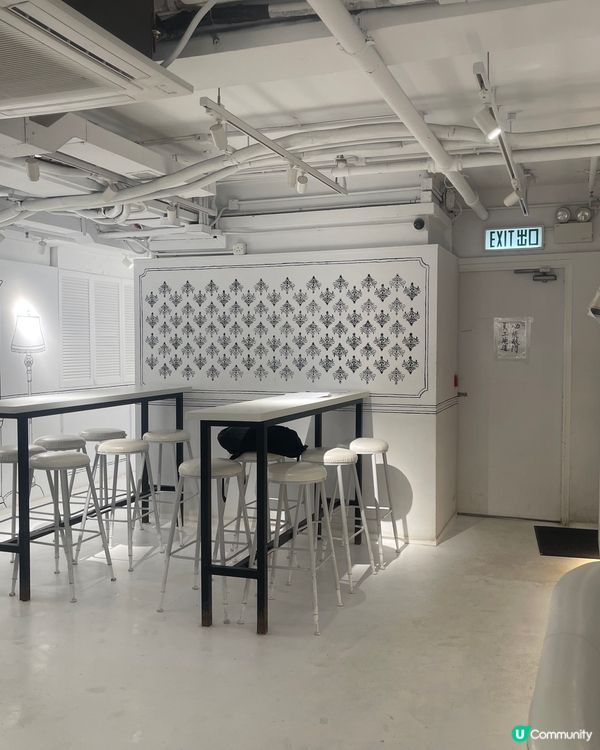 韓國很紅二次元漫畫咖啡店香港都有喇！