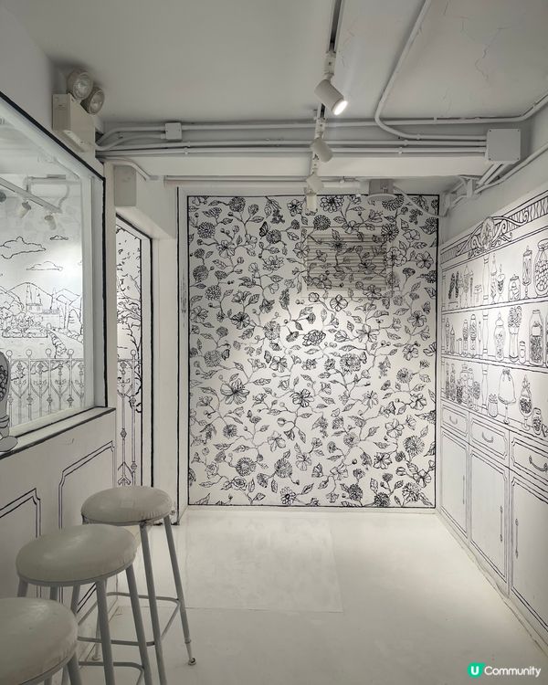 韓國很紅二次元漫畫咖啡店香港都有喇！