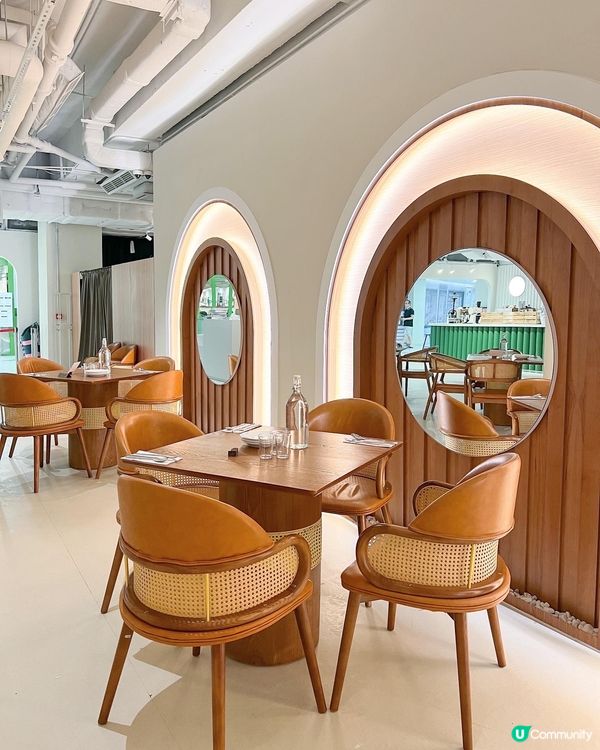 《黃埔木系特色𝐶𝑎𝑓𝑒》