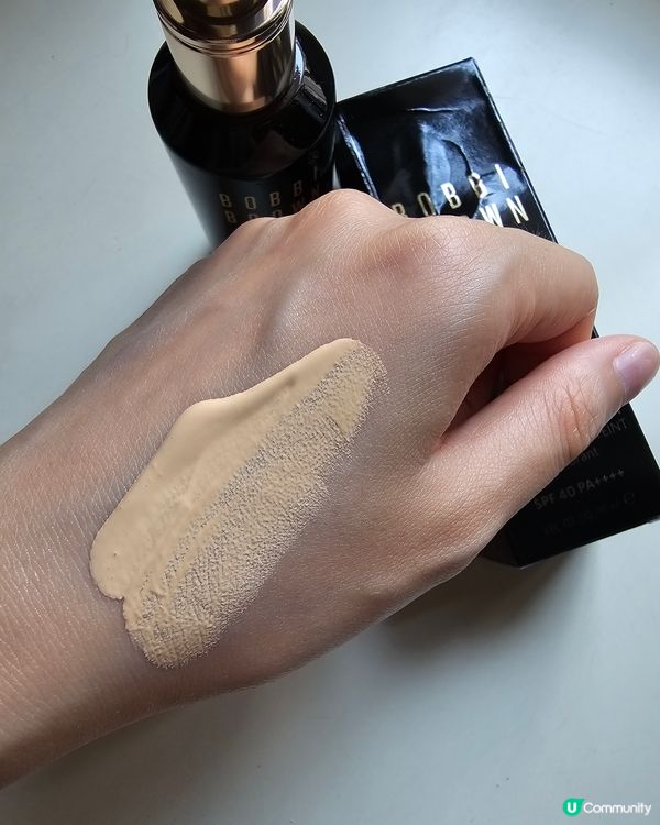  Bobbi Brown 蟲草抗氧修護精華粉底液