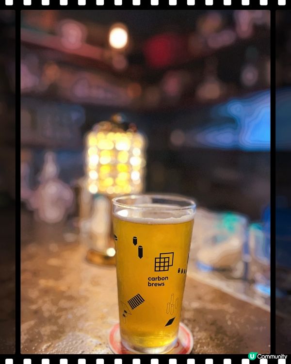 獨特加州風格嘅一間酒吧