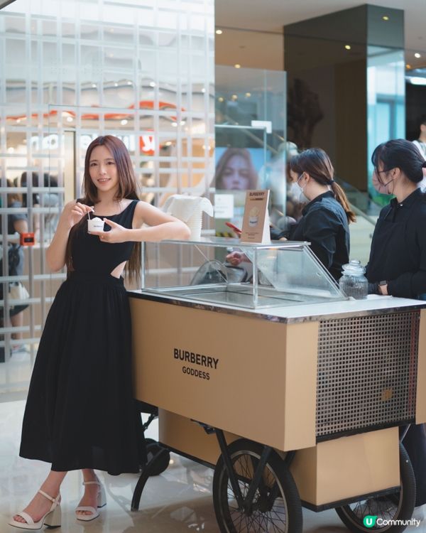 BURBERRY Goddess Pop-up store