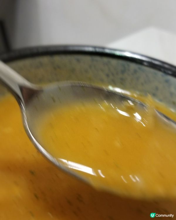 Order主菜加咗28蚊任食蛋糕放題😍 值得推介