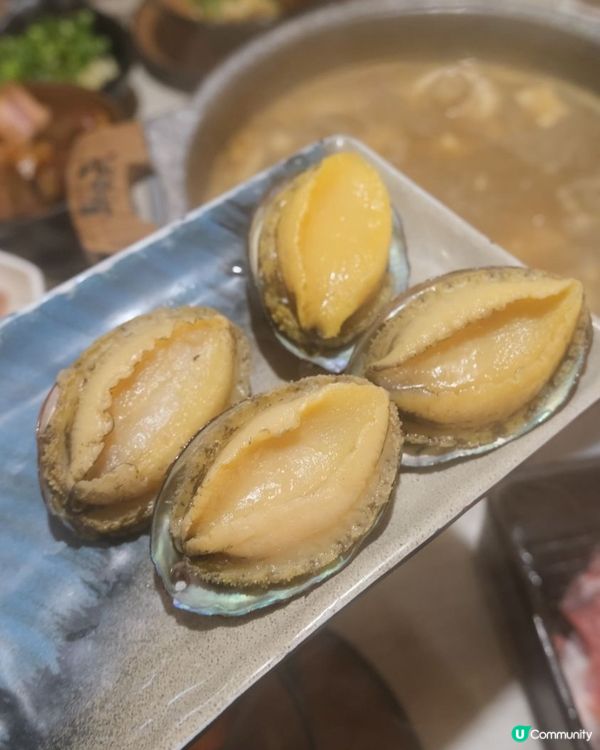 和牛、鮑魚、青口海鮮任食火鍋！