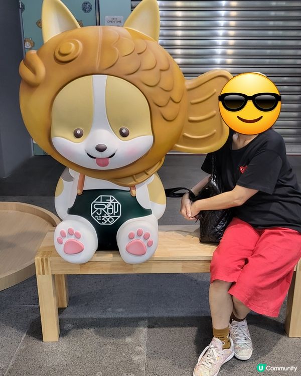 高雄市美麗島鐵路站，站與店