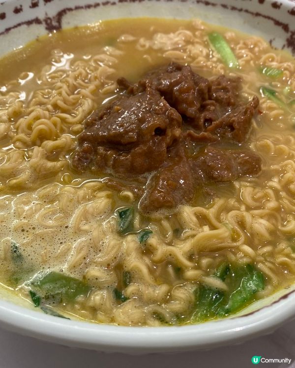 牛奶冰室沙嗲牛肉麵早餐有驚喜～