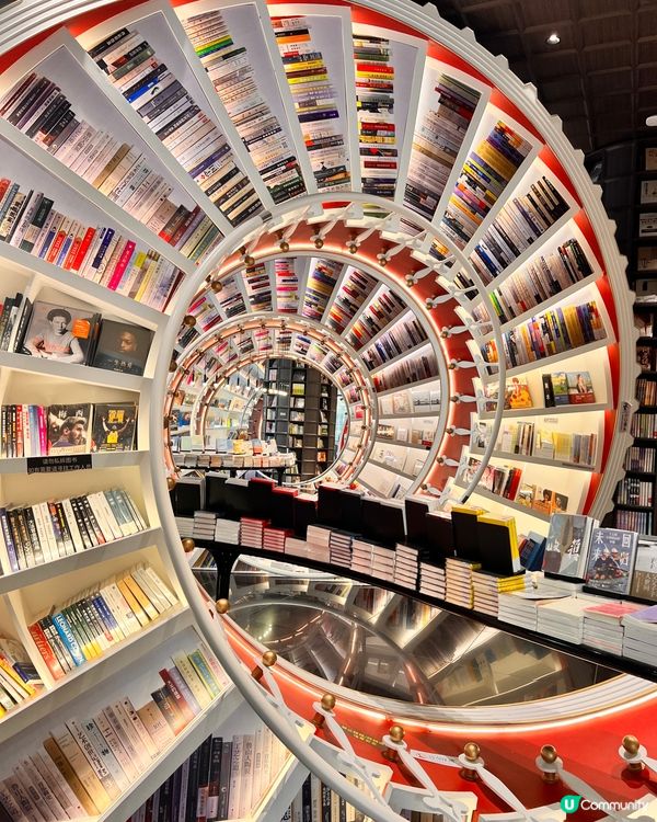 #深圳最美書店#螺施式紅色巨型書架#全民打卡企划