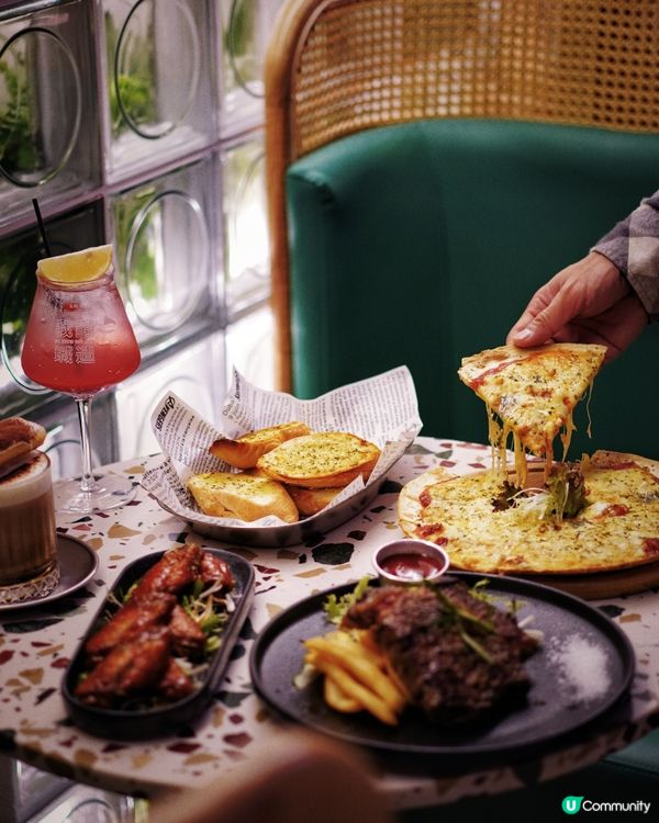 我今次去了旺角的Amico 1890，一間兩層的西式餐廳，裝...