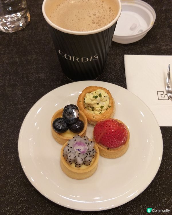 今天的茶點，好好味!賣相靚，揀選了喜愛又不會敏感的水果，感覺...