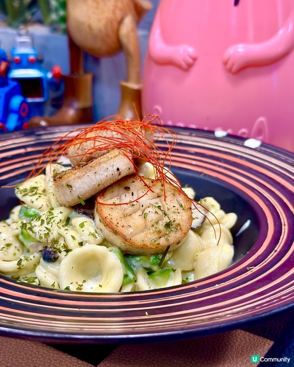 新奇趣怪fusion Cafe