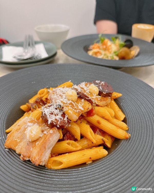 📍銅鑼灣｜懶洋洋渡假𝗙𝗲𝗲𝗹奶白色調咖啡店☕️